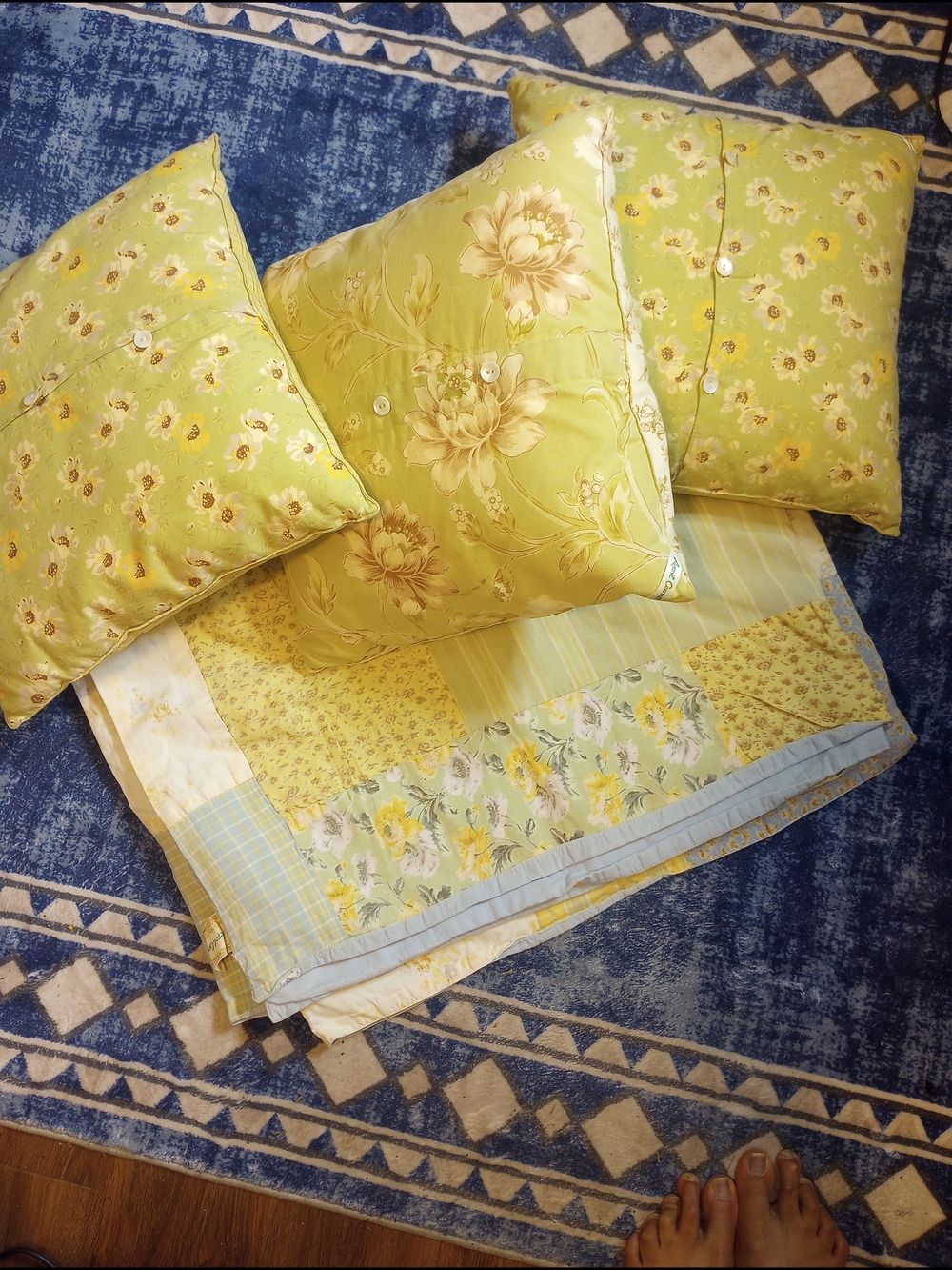 April Cornell  2000 Yellow Floral Pillow Shams and Quilted Blanket Vintage